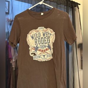 Women’s graphic tee